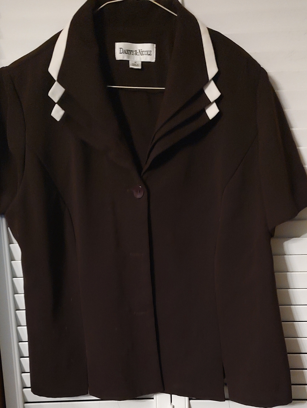 Danny & Nicole Brown Short-Sleeve Blazer with White Collar Accents